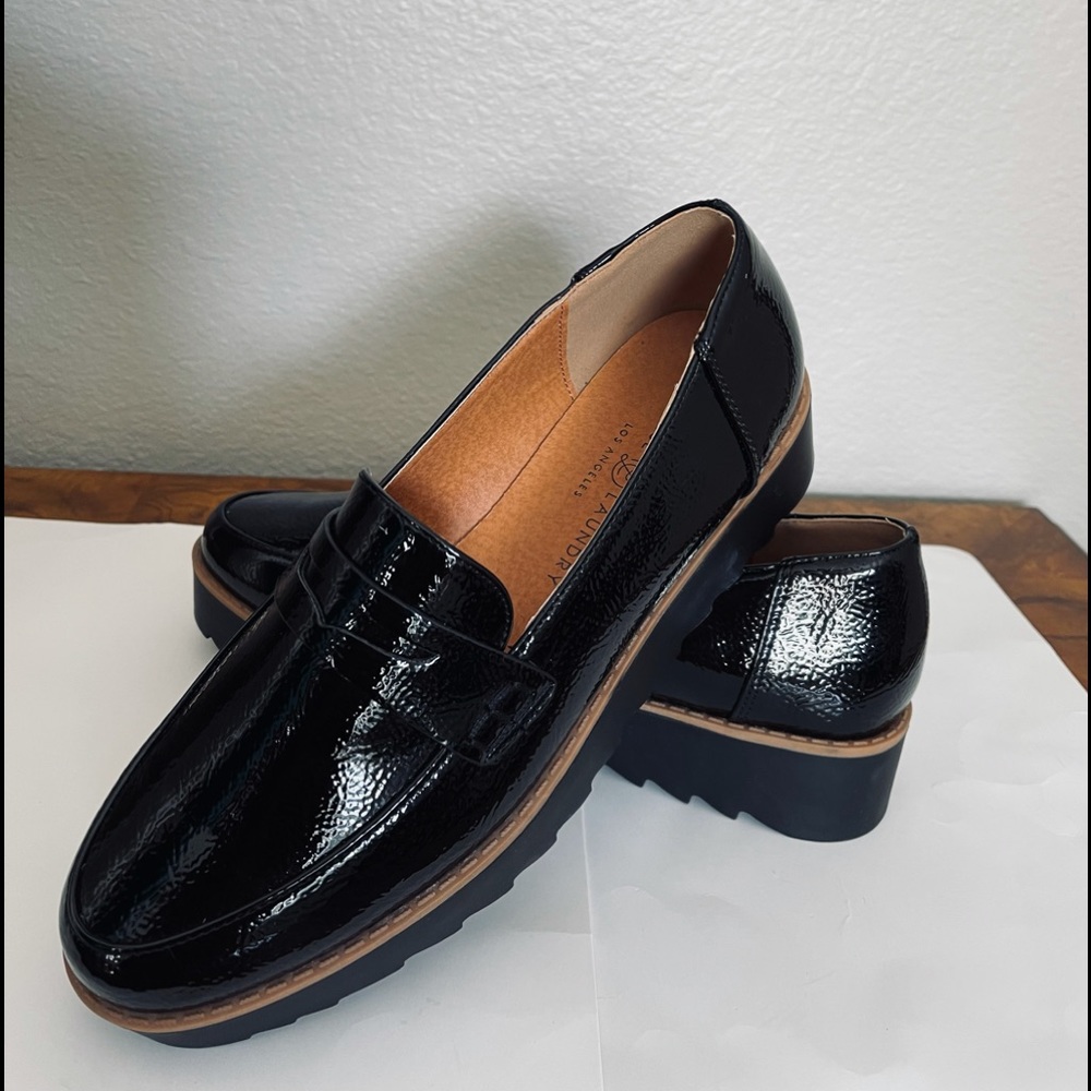 COPY - Stylish Chinese Laundry Shoes, size 8